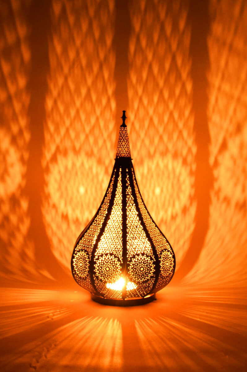 Oriental Lantern Garden Decor Ezana Blac box