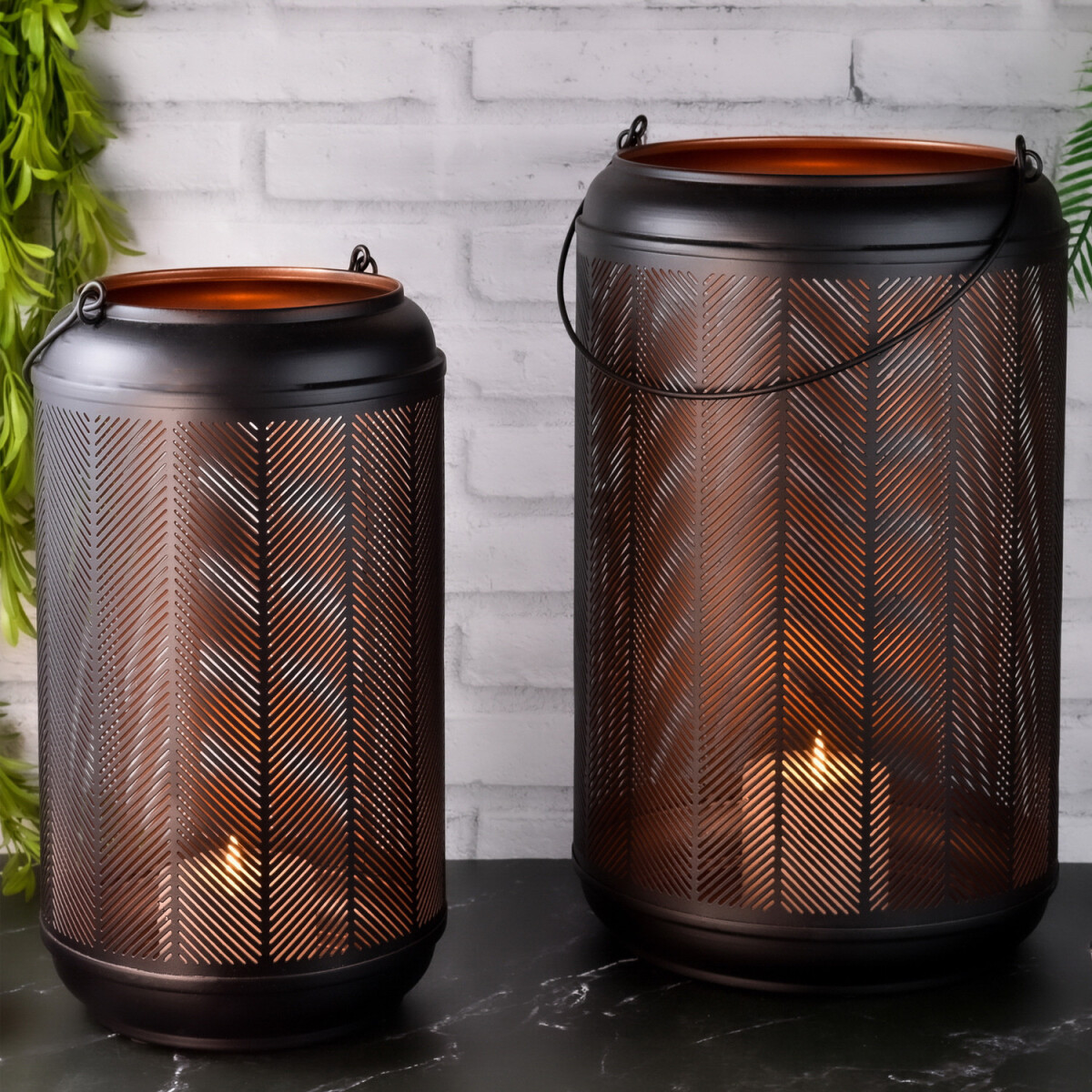 Set of 2 Modern Decorative Balcony and G box